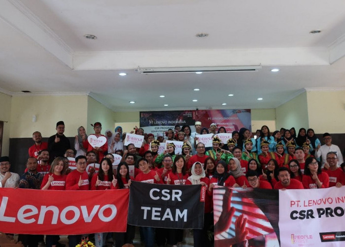 Lenovo Indonesia Tegaskan Komitmen Sosial dengan Donasikan Laptop dan Sembako untuk Sekolah dan Panti Asuhan 