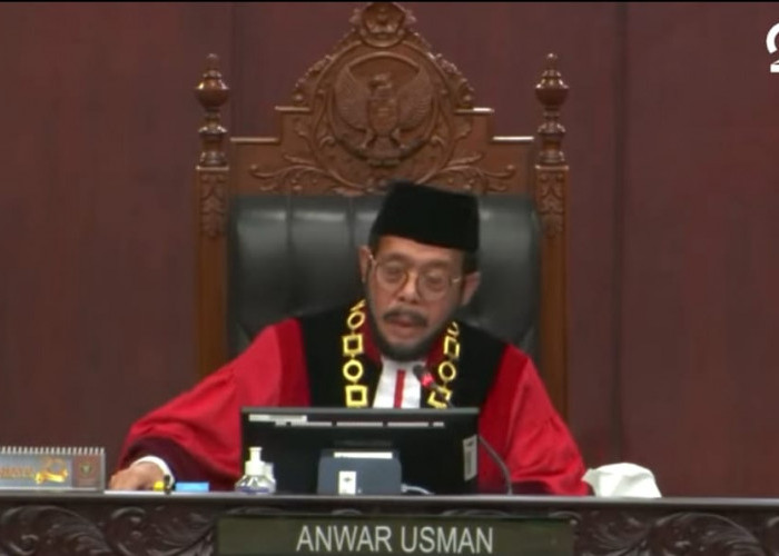 Anwar Usman Dipecat dengan Tidak Hormat dari Ketua MK, Pengorbanan Paman Demi Sang Keponakan