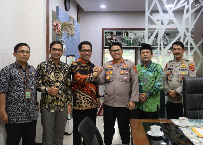 PA Cirebon Berkolaborasi dengan Polres Ciko Guna Ciptakan Keamanan dan Kenyamanan Saat Proses Persidangan