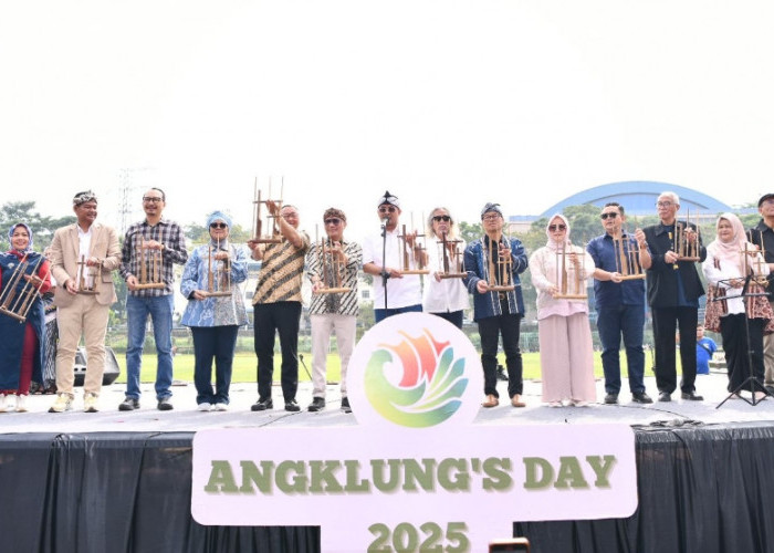 Angklung’s Day 2025! Wagub Jabar Ajak Hidupkan Budaya Sunda