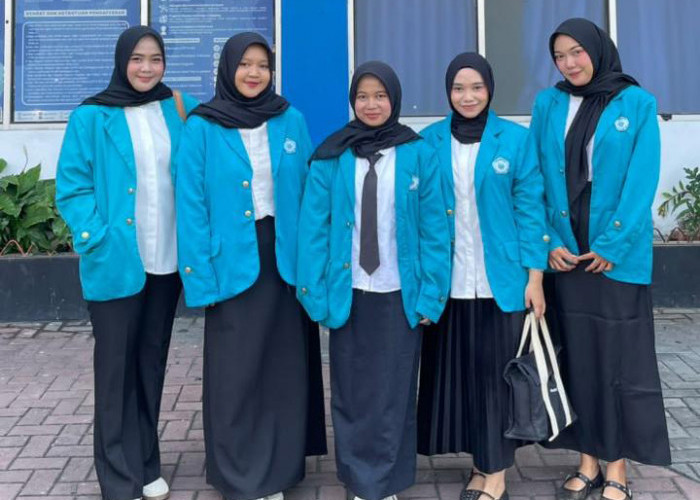 Mahasiswa FEB UGJ Dampingi UMKM  Meubel Bertransformasi Digital