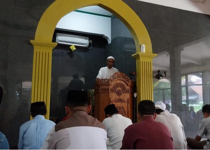 Umat Islam di Kota Cirebon Antusias Menunaikan Sholat Gerhana Matahari, Hasbi: Tanda Kebesaran Allah