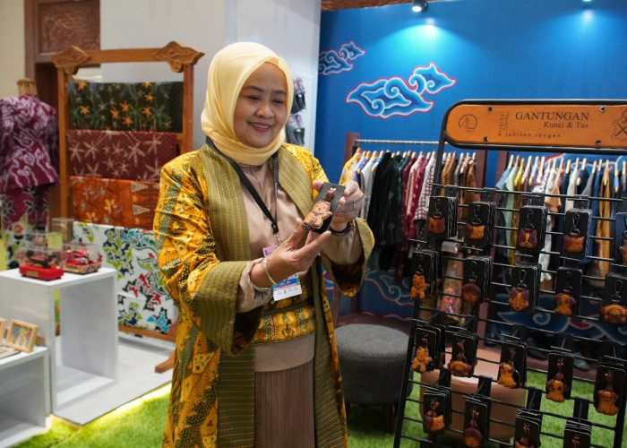 Dekranasda Jabar Raup Rp450 Juta di Inacraft 2026, Produk Premium Diserbu Pembeli