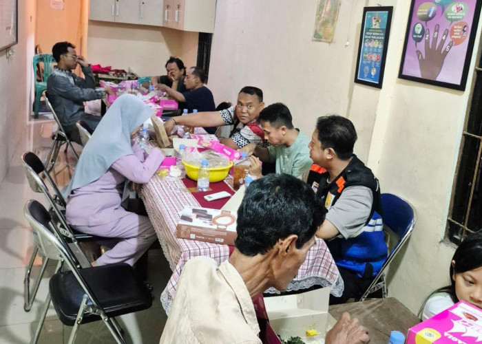 Momen Ramadan, Warga Lemahwungkuk Cirebon Pererat Silaturahmi Lewat Bukber