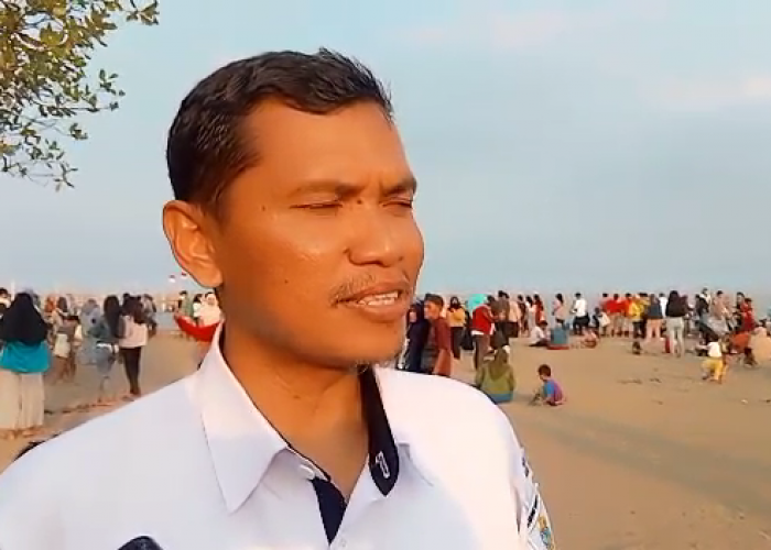 Teruntuk Pengunjung Pantai Kejawanan Cirebon, Jangan Buang Sampah Sembarangan!