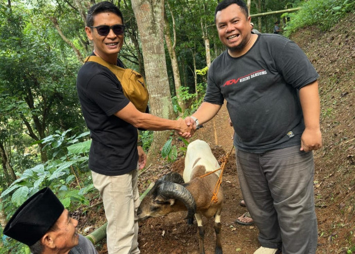 Komunitas ADV Riders Bandung (ARB) Gelar Acara Berqurban