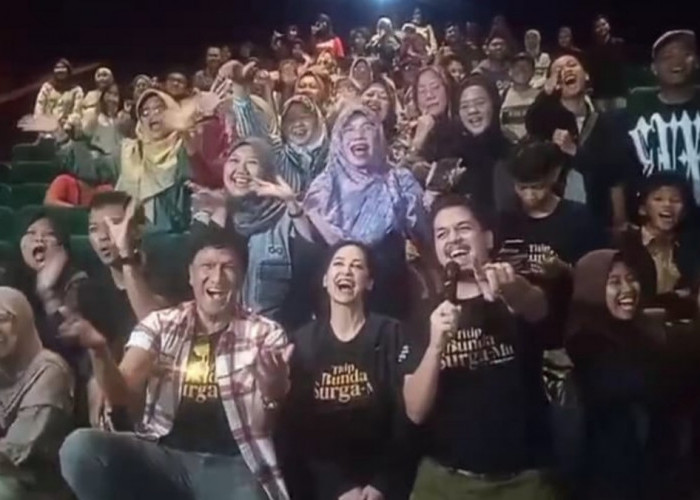 Banjir Air Mata! Roadshow Film Titip Bunda di Surga-Mu di Cirebon, Penonton Teringat Sosok Ibu
