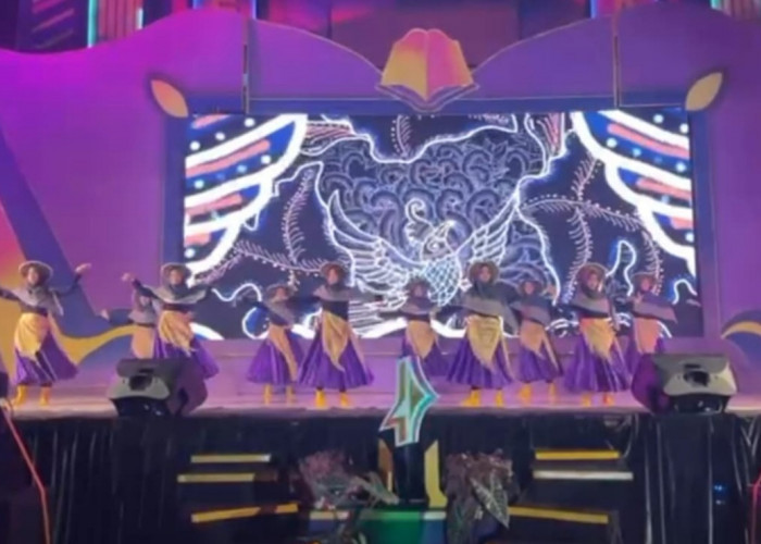 Meriah dan Inspiratif, Night Show ARESTA 21 Hidupkan Kreativitas Santri Husnul Khotimah