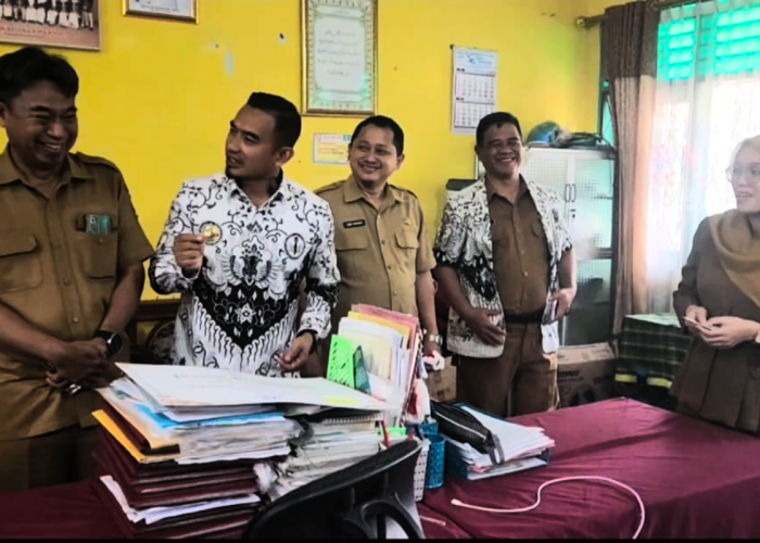35 Guru Jadi Korban MBG di Cirebon, PGRI Soroti Beban Kerja dan Tanggung Jawab Pendidik
