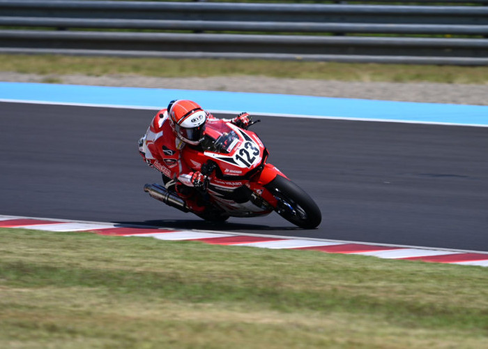CBR Series Melesat Kencang, AHRT Borong Tiga Podium ARRC Motegi