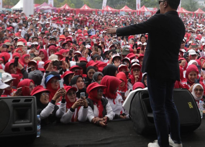 Peringati Hari Guru Nasional, Ridwan Kamil Pimpin Doa untuk Pengajar yang Jadi Korban Gempa Cianjur
