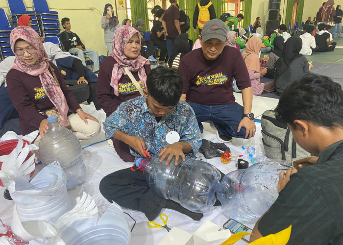 Siswa PKBM Kota Cirebon Pamer Kreativitas di Jambore Kesetaraan, Ada Lomba Daur Ulang