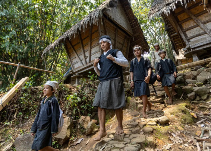 Menjaga Bumi dengan Cara Sunda: Saat Ajaran Islam Bertemu dengan Kearifan Lokal