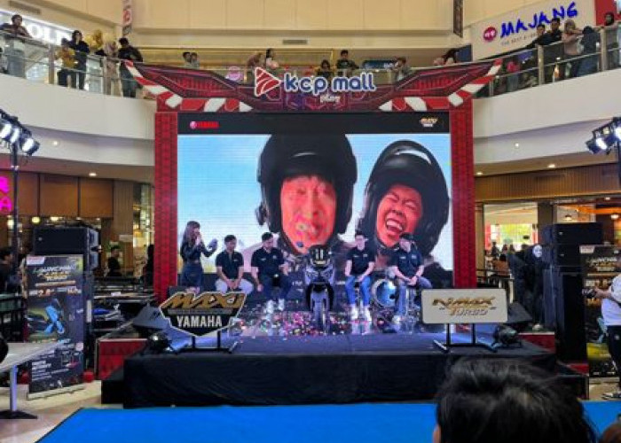 NMAX 'TURBO' Ramaikan Karawang Cental Plaza