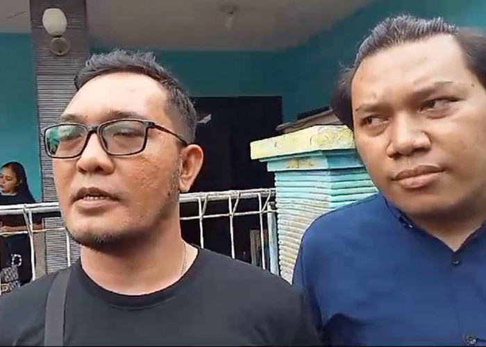 Tim Hotman911 Datangi Rumah Vina Cirebon, Singgung Penangkapan DPO Hingga 8 Tahun