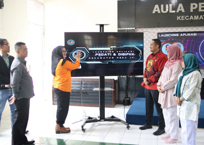 Wujudkan Digitalisasi Layanan Publik, Kecamatan Pekalipan Launching Aplikasi PEDATI dan DigiPKK