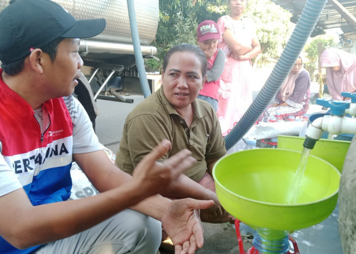 Kemarau Panjang, Ratusan KK di Blok Kesambi Andalkan Bantuan Air Bersih Pertamina