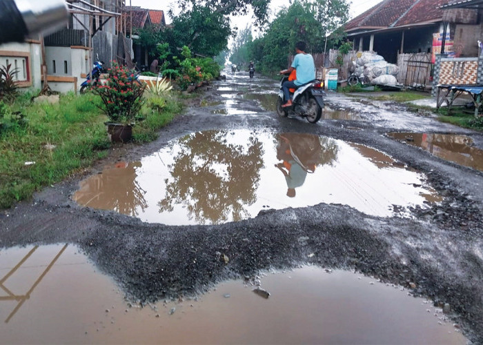 Warga Bertanya Kapan Jalan Tegalsari-Lemahtamba Diperbaiki, Begini Jawaban Kabid Binamarga Kabupaten Cirebon