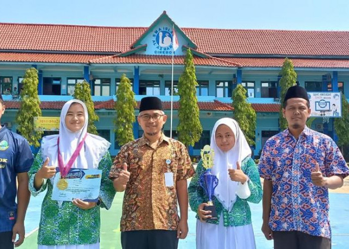 Siswi SMA Islam Al Azhar 5 Cirebon Juara Panahan Piala Presiden dan Pop Religi UAD Yogyakarta