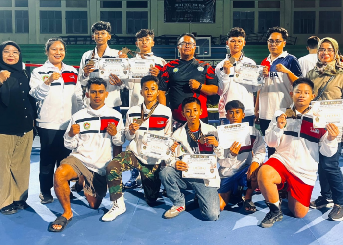 KEREN, Kontingen Tinju Indramayu Borong 7 Emas Kapolres Cup dan Piala Maung Muda Pasundan