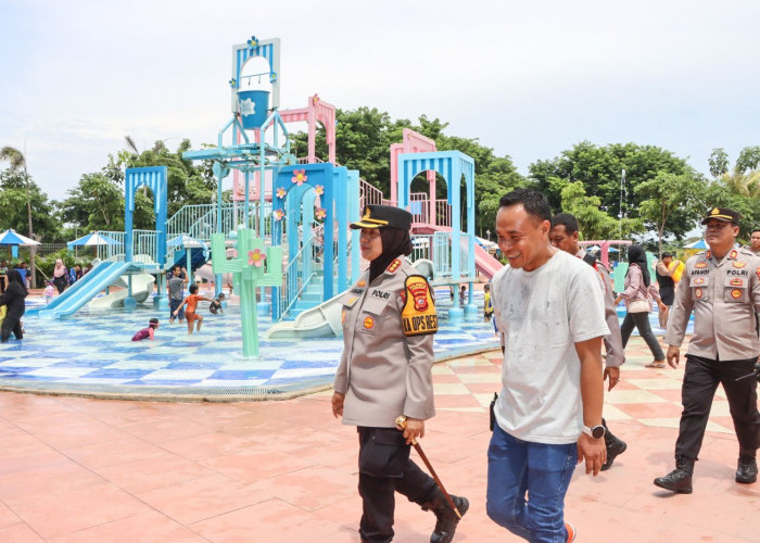 Kapolresta Cirebon Pimpin Patroli Obyek Wisata Tropikana Waterpark