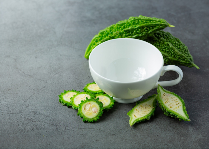 8 Manfaat Air Rebusan Pare: Benarkah Bisa Obati Kanker? Ini Faktanya