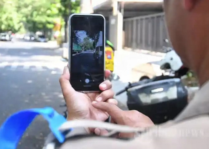 Sat Lantas Polres Kuningan Gunakan ETLE Handheld untuk Menindak Pelanggaran, Apa Itu?