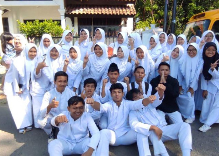 Cara SMA Islam Al Azhar  5 Cirebon Mendekatkan Sekolah dengan Orang Tua Siswa