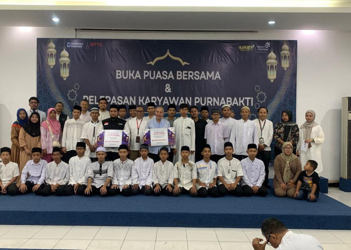 Telkom Witel Priangan Timur Bersama BMH Cirebon Berbagi Kebahagiaan untuk 1000 Anak Yatim