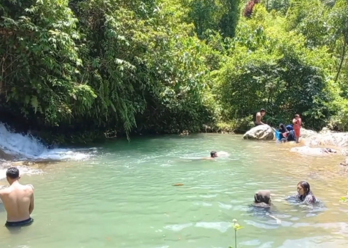 Pesona Air Terjun 7 Tingkat Aceh Selatan, Primadona Wisata Libur Lebaran
