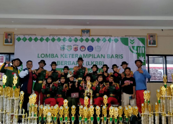 Paskibra SMK Ulil Albab Raih Segudang Prestasi 