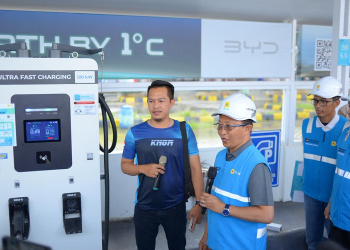 PLN Pastikan SPKLU Rest Area KM 229B Siap Layani Pemudik Kendaraan Listrik