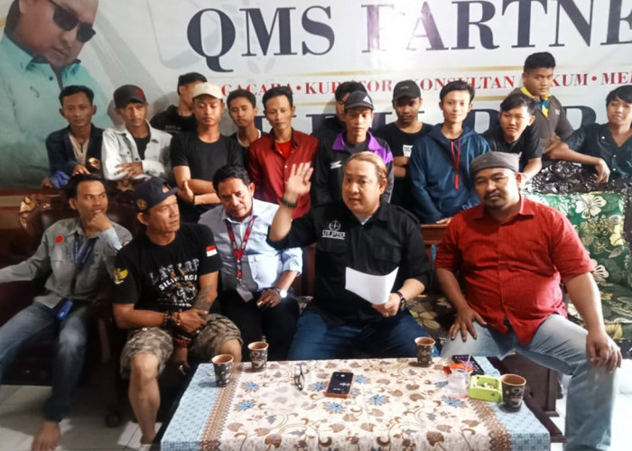 Ijazah dan BPKB Ditahan Perusahaan, Puluhan Mantan Karyawan Mengadu ke LKBH Bibit Cirebon 