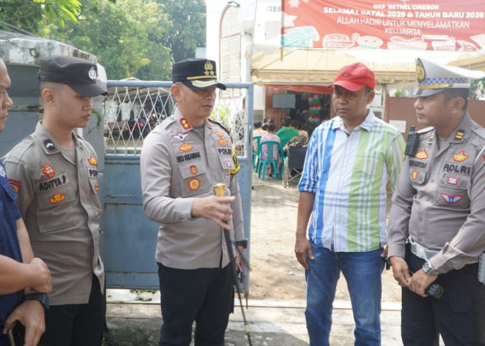 Kapolres Cirebon Kota Turun Langsung! Pastikan Sejumlah Gereja Dijaga Ketat Saat Natal 2025