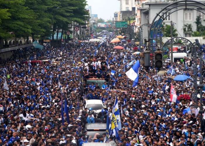 Bonus Persib Rp1 Miliar dari KDM Usai Juara, Dedi Mulyadi: Profesional Sejati