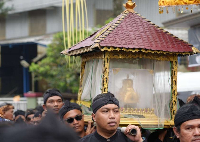 Kirab Mahkota Binokasih Sumedang, Warisan Budaya Sarat Nilai Kehidupan