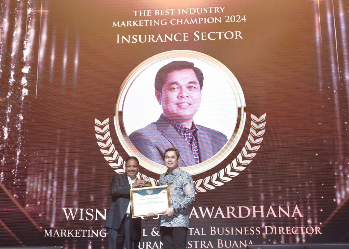 Asuransi Astra Raih Penghargaan Marketeer of The Year 2024