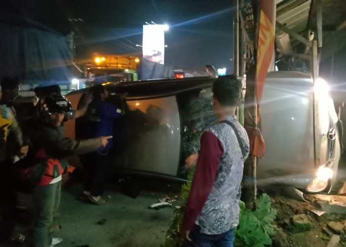 Kecelakaan Maut di Pantura Cirebon, Mercy Tabrak 2 Orang Hingga Tewas