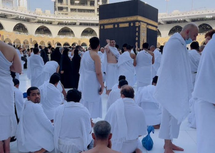 Peringatan Untuk Jamaah Haji di Tanah Suci, Jangan Selfie Berlebihan di Depan Kabah, Ada Dendanya Lho!