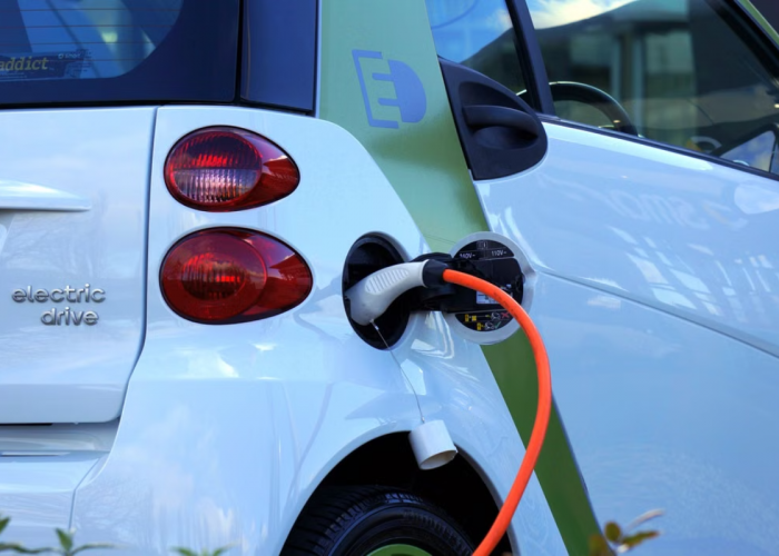 Simulasi Biaya Perpanjangan STNK Mobil Listrik 2026, Berapa yang Harus Dibayar?