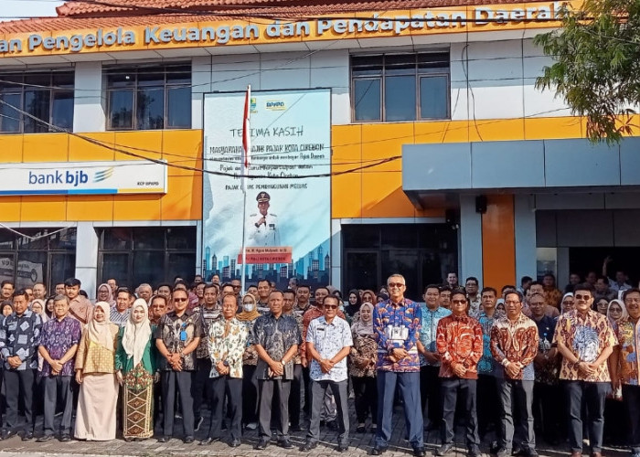 Pimpin Apel Pagi di BPKPD, Pj Wali Kota Cirebon: Rapatkan Barisan, Profesional dan Maksimalkan Pelayanan