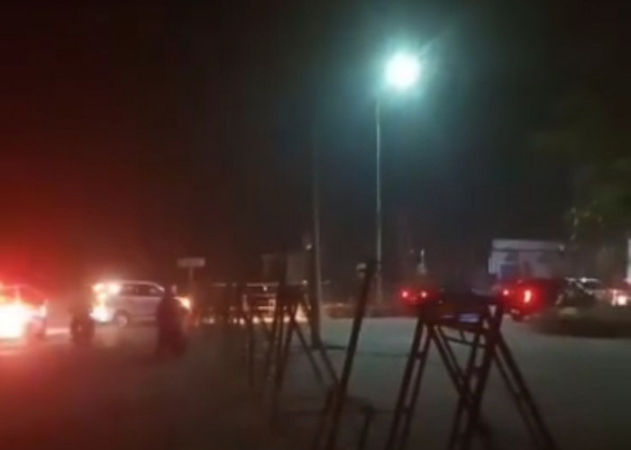 LIHAT! Massa Pendukung Al Zaytun Mulai Berdatangan, Mobil-mobil Masuk ke Area Ponpes