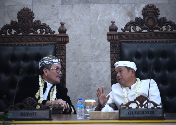 Target 2027 Mulus, Bupati Cirebon Kolab Bareng Gubernur Jawa Barat Perbaiki Jalan Rusak