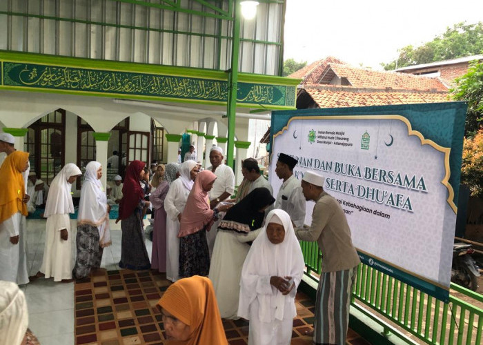 Ikatan Remaja Masjid Miftahul Huda Ciheurang adakan Santunan dan Buka Bersama Anak Yatim serta Dhu’afa
