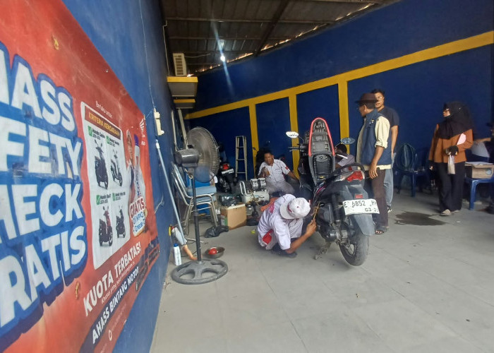 NasDem Kabupaten Cirebon Gelar Servis Motor dan Ganti Oli Gratis, Ojol Bisa Ikut
