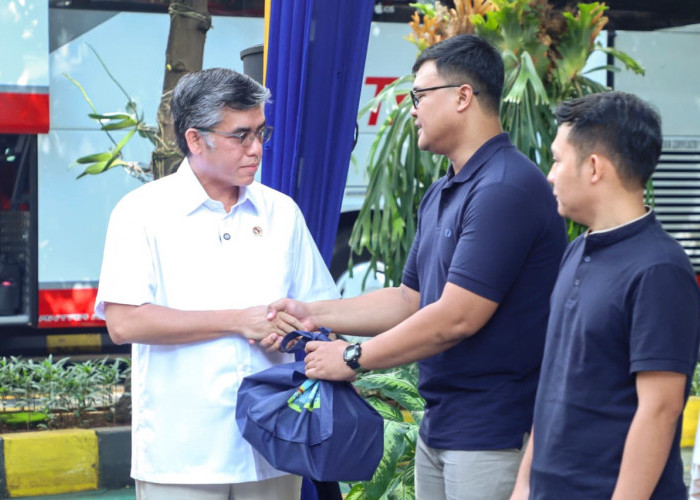 Menaker Yassierli: Hubungan Industrial Harus Dibangun atas Dasar Kepedulian