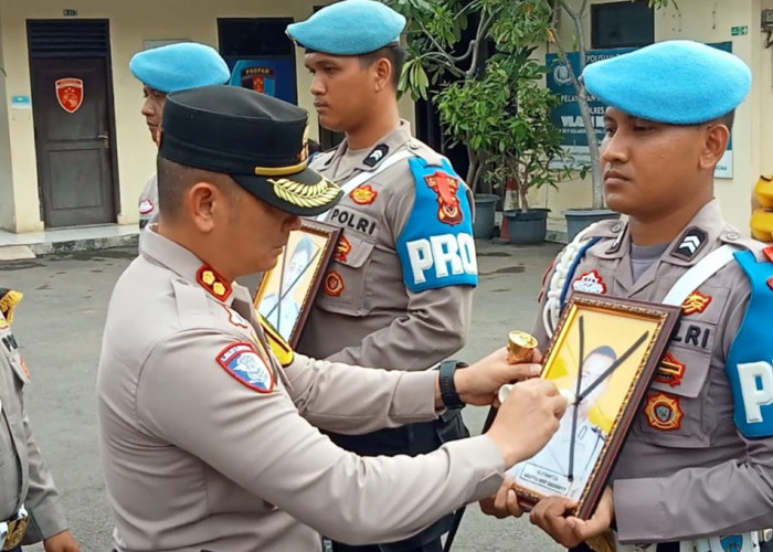 Jelang Akhir Tahun 2 Polisi Cirebon Dipecat Gara-gara Narkoba 