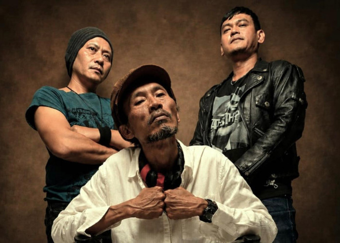 JALANJALAN Rilis Single “BEBAS”, Bawa Energi Rock and Roll dari Cirebon