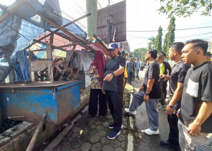 Pemkab Majalengka Gelar Geber Jumat di Pasar Cigasong, Bupati Turun Langsung Pimpin Aksi