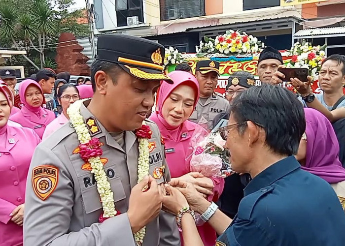 Berhasil Ciptakan Kota Cirebon Aman Kondusif, AKBP M Rano Terima Penghargaan dari Macan Ali